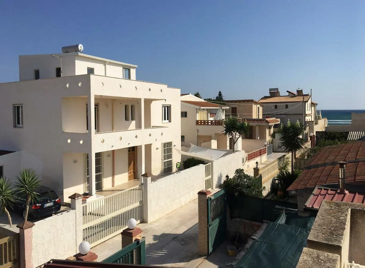 Ellumara Villa Granelli Italy